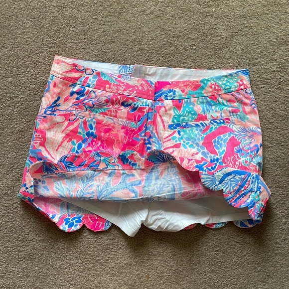 Lilly Pulitzer Scallop Skort - Size 4 - Picture 2 of 2